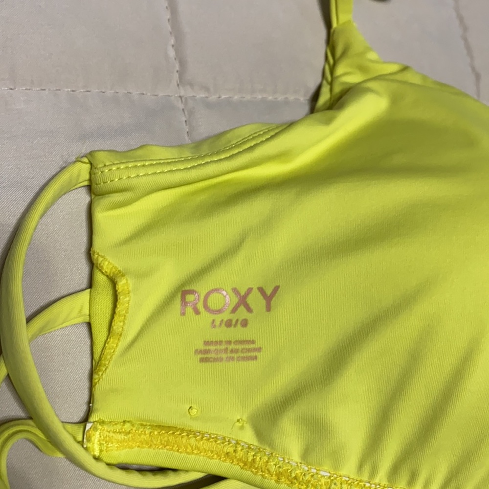 Roxy Bikini (Large Top, Small Bottom) - image 5